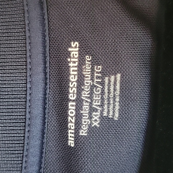 Amazon Essentials Men's Polo - Picture 3 of 6